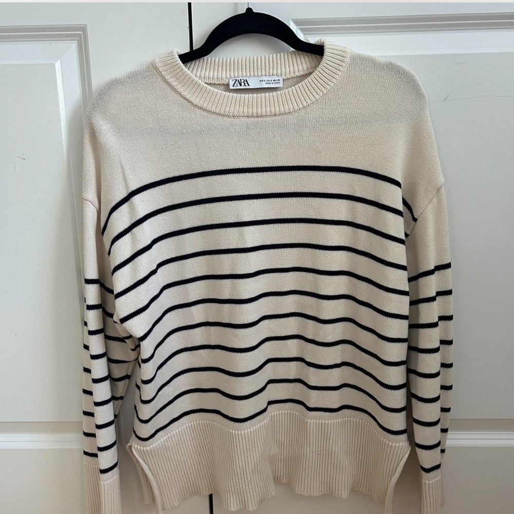 Zara Cream Crewneck Sweater with Black Stripes